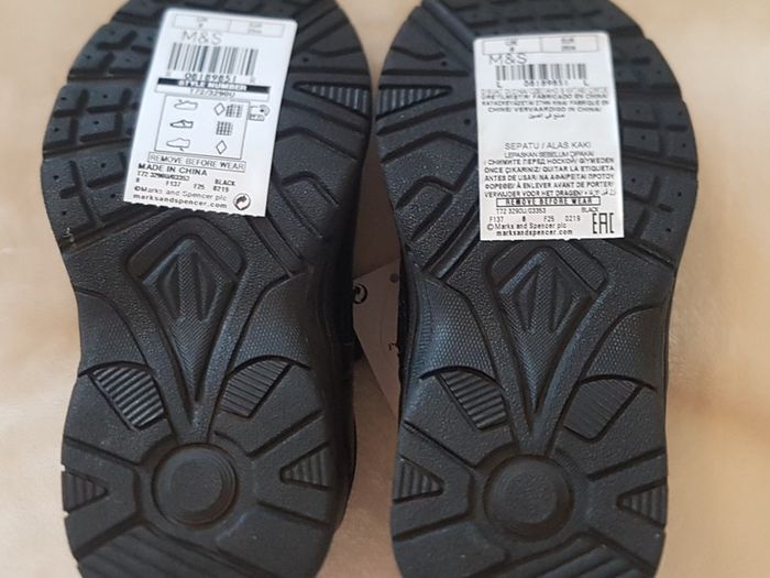 Boys Marks + Spencer black leather runner shoes size J8