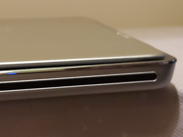 DELL XPS 14z, Intel Core i5-2430M CPU, 2.4GHz, 6GB Ram, 500GB HDD, Windows 10 Pro, Microsoft Edge, Chrome and VLC