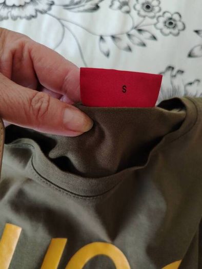 lovely new men's Hugo Boss t shirt