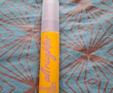 Urban Decay All Nighter Setting Spray