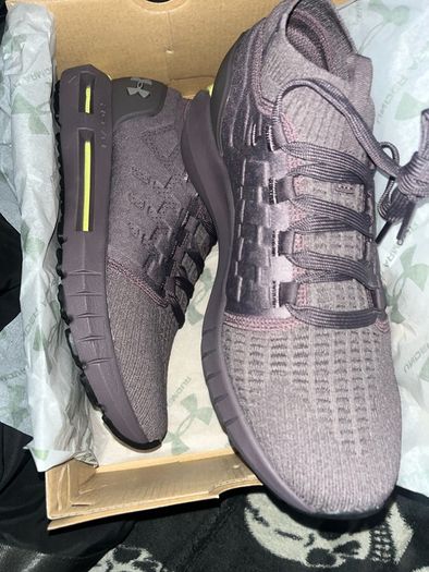 Under Armour Hovr Phantom running shoes size 9 uk