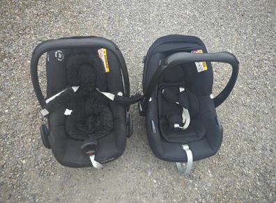 2 maxi cosi car seats and iso fix bases
