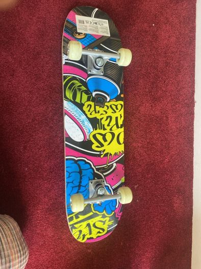 skateboard