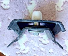 Genuine Toyota Land Cruiser 12371-67020 (insulator, Engine Mounting, Rear No.1)