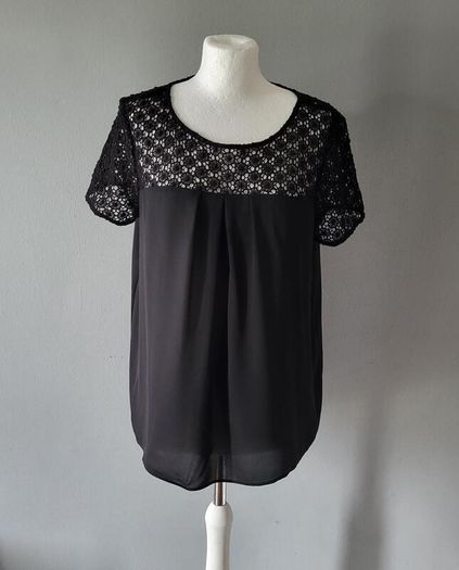 F&F black top with lace, Size 12