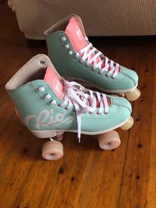 UK9 Rio Roller Skates