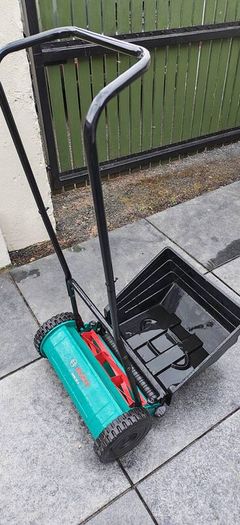 Push lawnmower Bosch