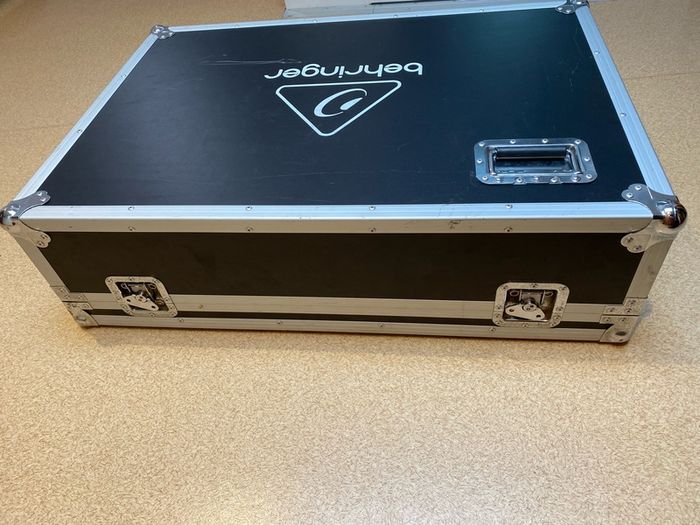 Behringer X32 fight case