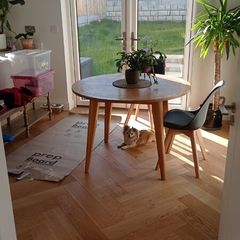 Solid Oak Round Dining Table