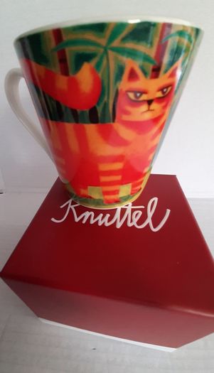 new Graham Knuttel Fanta the cat mug in box