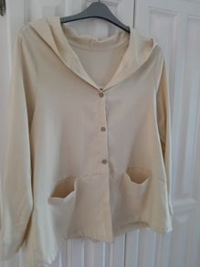 Lightweight Buttoned Hoodie New