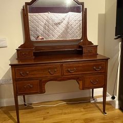 Edwardian mahogany dressing table