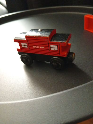 Thomas & Friends Wooden Railway Sodor Line Caboose 2003
