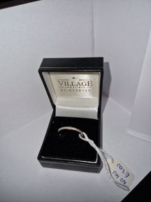 9ct yellow gold ring