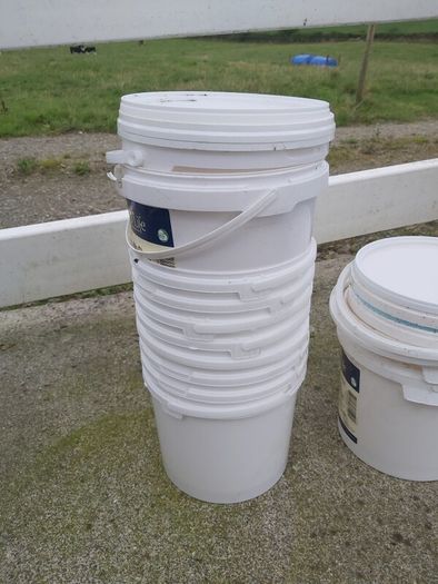 6 litre buckets