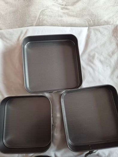 Cake Tins set of three