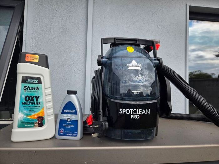 Bissell spotclean pro