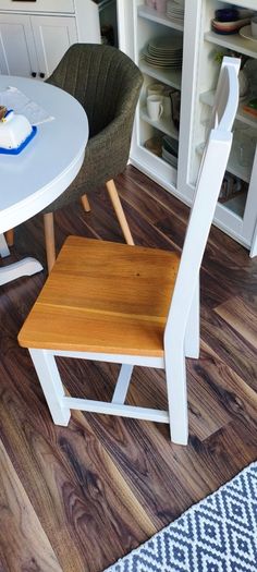 4 solid wood kitchen chairs