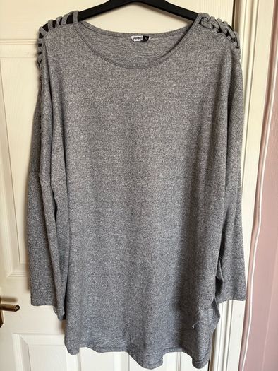 Oversized jumper