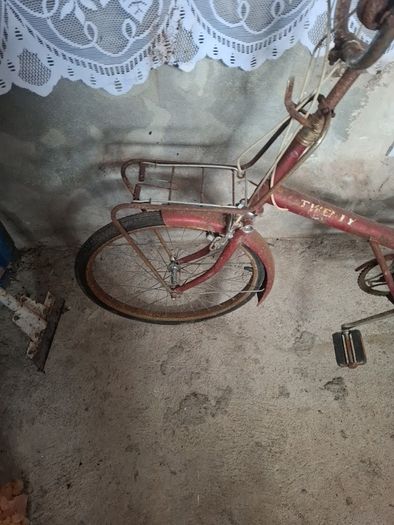 Old Raleigh  Bike