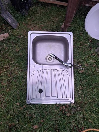 Kitchen sink