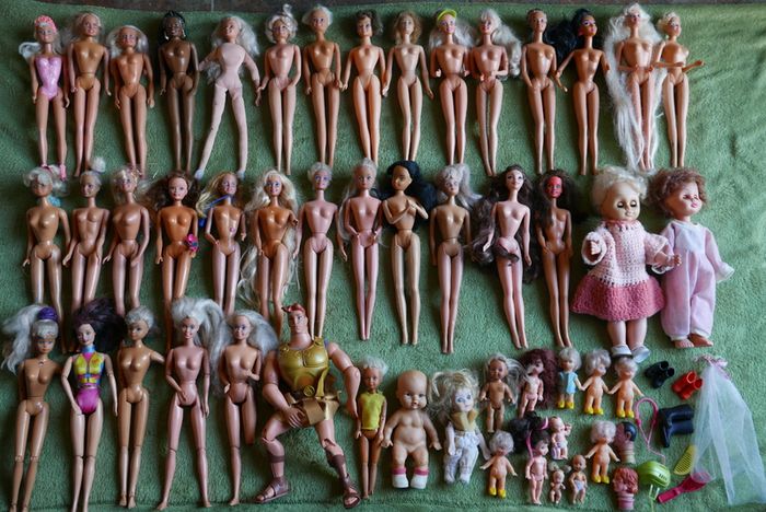 Vintage Barbie Collection, over 40 pieces (1966,1993,1994,1995,1999)
