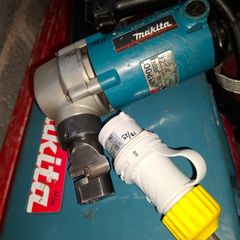 Makita nibbler 3.2mm