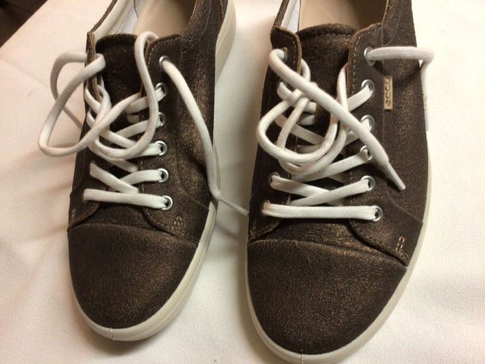 Ladies Ecco Stressed Leather Shoes