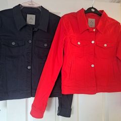 Vero moda size medium Denim jackets 10Euro each