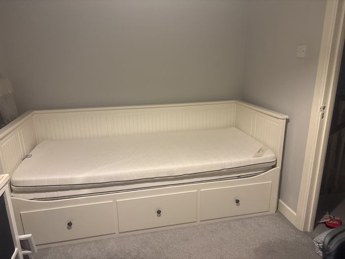 Hemnes white bed with 2 mattresses