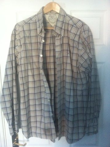 Tommy Hilfiger short sleeved shirt in very good condition