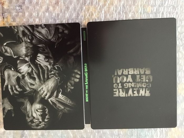 Night of the Living Dead 4K UHD  1968 Orignal Movie Steelbook Sealed  3 Disc Set  Black +White