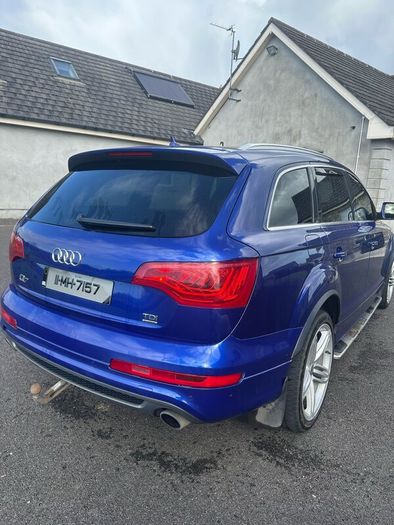 Audi Q-7 S-line 2011 Commercial 333 Tax