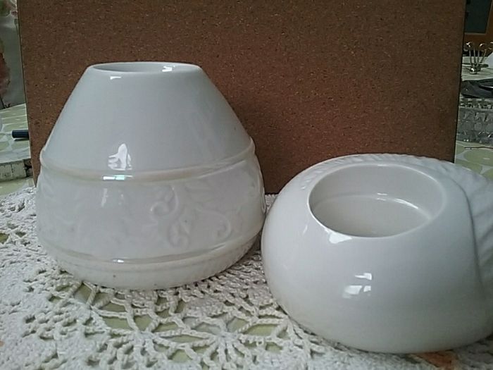 Beleek Living Tea light burner +Another