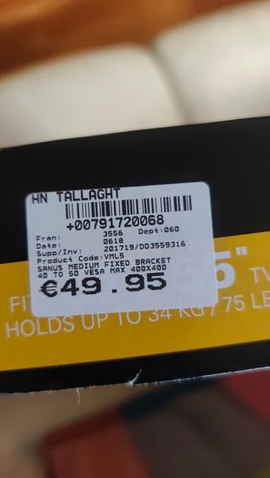 LG 40" Ultra HD TV + Wall bracket ( new in box)