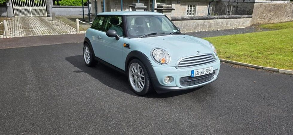 Mini One 2013 Ice Blue New Nct 12/26