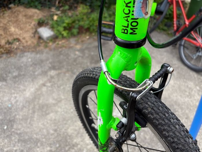 Black Diamond kid bike