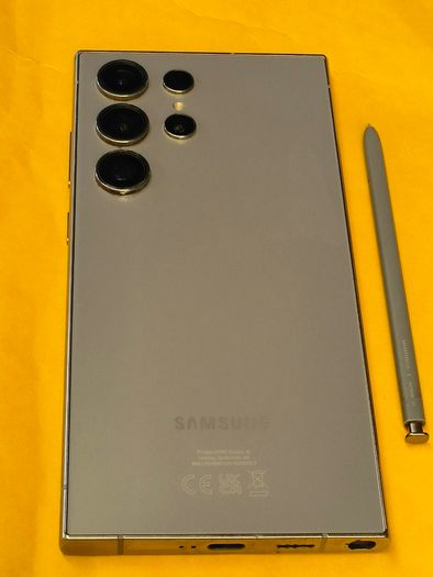 Samsung Galaxy S24 Ultra 256GB/ 12GB Dual Sim Unlocked Gray Titanium 6.8-inch Smartphone (Excellent/ Not Refurbished)