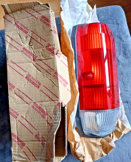 Genuine Toyota Land Cruiser Rear Left Combination Lamp 81561-60720