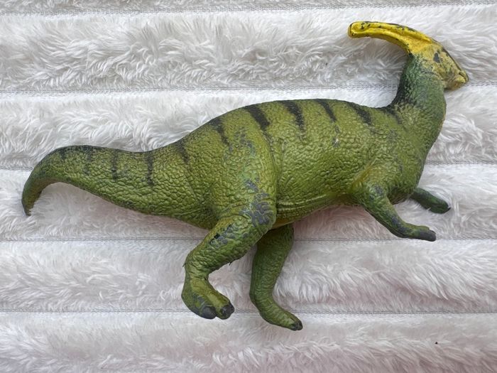 1988 Carnegie Collection Safari Parasaurolophus Dinosaur approx. 12.5 cm. Used Please see photos