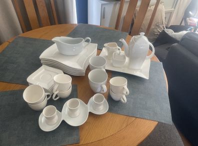 white pottery set