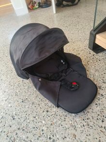 yoyo compatible newborn attachement
