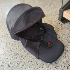yoyo compatible newborn attachement