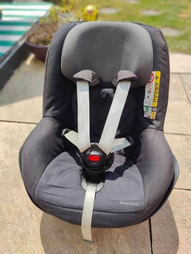 Maxi Cosi Car Seat & Base