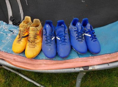 boys football boots