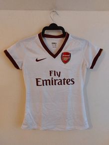 arsenal player issue jersey