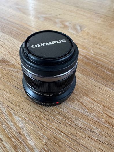 Olympus M.Zuiko Digital 45mm f/1.8 lens