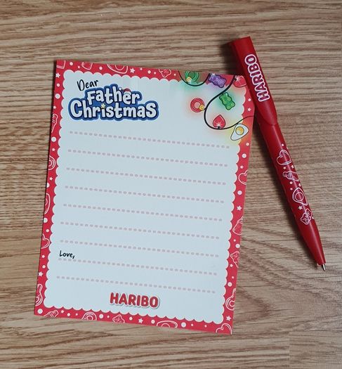 New - Santy Postcard n Pen