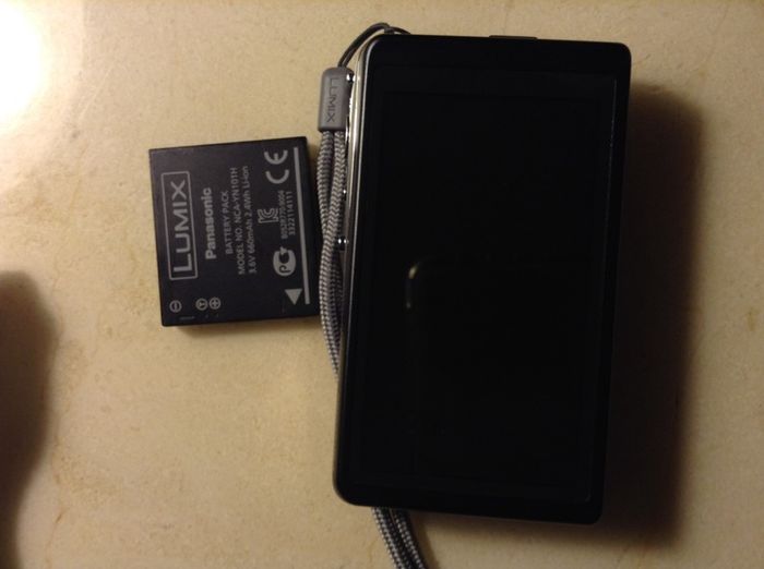 Panasonic Lumix DMC-FX77