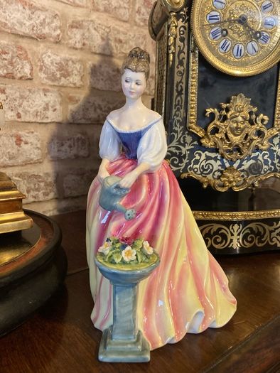 Royal Doulton figurine Alexandra